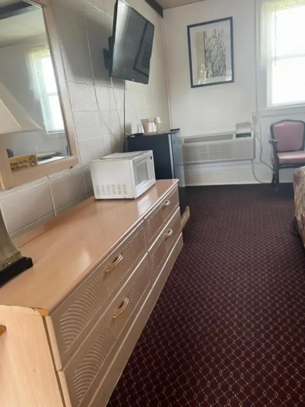 Hollander Motel 9